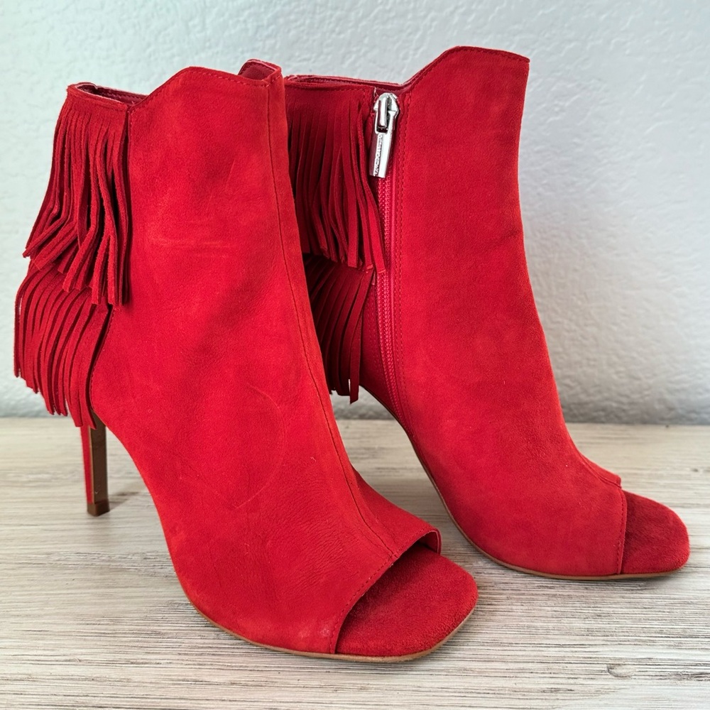 Vince Camuto Red Suede Fringe Heeled Boots. Size 5.5 - Picture 3 of 6